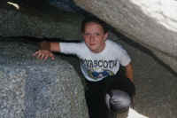 Cave Brit looking out.jpg (73394 bytes)