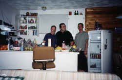 Randy cabin kitchen MRM 1.jpg (64446 bytes)