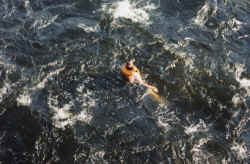 rapids sans raft randy.jpg (107585 bytes)