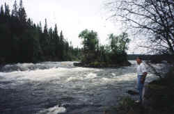 river rapids middle.jpg (81612 bytes)